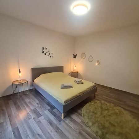Appartement Luna 디넝 외부 사진